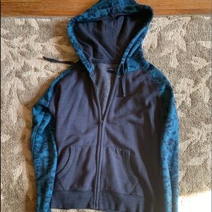 Full zip sweatshirt